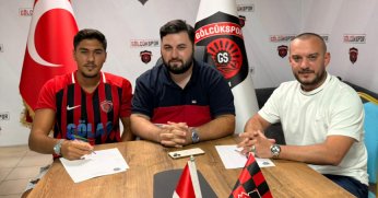 Gölcükspor'da genç kaleci Kıvanç sevinci! 