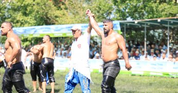 Ordu Aybastı Güreşleri’nde Seçkin Duman neler yaptı neler!