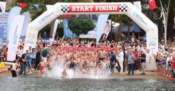 Körfez’i kulaçlarıyla birleştirdiler!