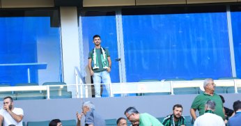 Dünya şampiyonu Eray Şamdan, Kocaelispor’u desteklemeye geldi 