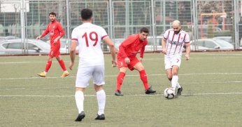 Yok artık Derince! Burak Oğulcan Demir’i de aldılar!