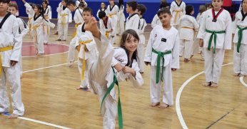 Gölcüklü tekvandocular kuşak atladı