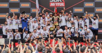 Toprak Razgatlıoğlu'na ne dediler belli değil! 