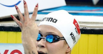 Singapur’da Defne Kurt ŞOV! 4 oldu!