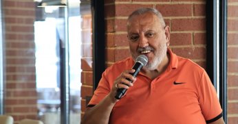 Cengiz Kahraman sen çivi gibi adamsın! Ayağa kalkarsın!