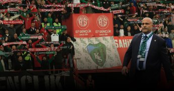 Tribünde kardeşlik sahada mücadele kazanacak!