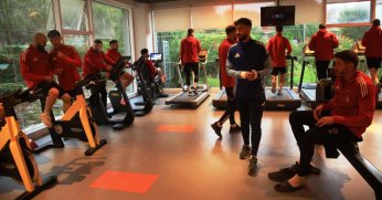 Gölcükspor’da kamp fırtınalı başladı!