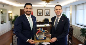 Taha Akgül’den önemli ziyaret!