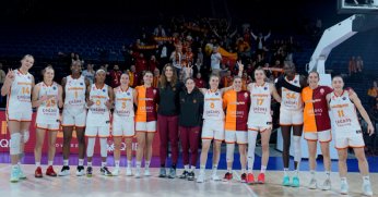 Galatasaray, Landes’i devirdi, seride 1-0 öne geçti! “81-72”