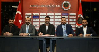 Tipik ülke futbolu SAÇMALIĞI!