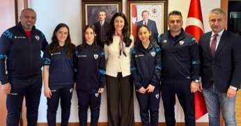 Çolakoğlu Metalurji Spor Kulübü’nden, Madrid Büyükelçiliği’ne anlamlı ziyaret