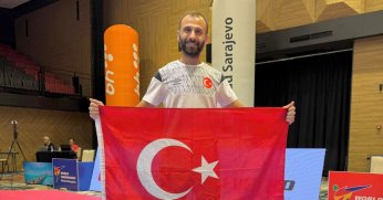 Melih Yeni’ye Milli davet