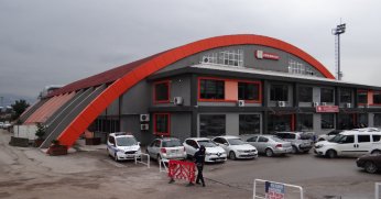 İzmit Atatürk Spor Salonu yıkılacak mı?