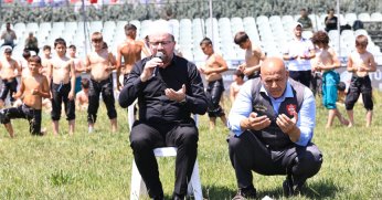 Seka Park Güreşleri'nde büyük heyecan başladı