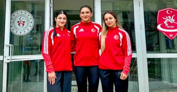 Milli güreşçiler Macaristan’da!