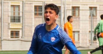 Daha 15 yaşında! Ama?  