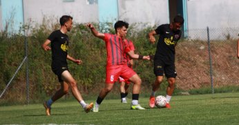 Gölcükspor kendi gençleri ile antrenman yaptı
