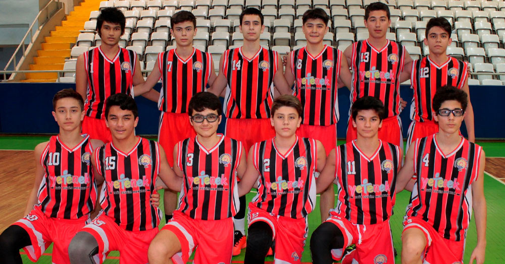 Yerel basketbolda 6 maç var