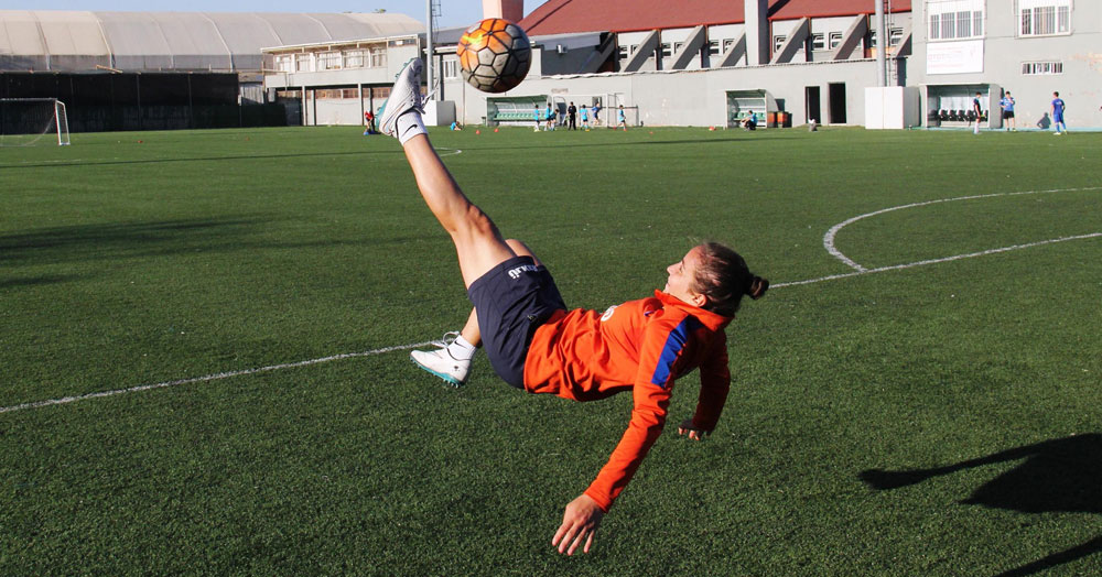 Milli sporcu Ece Tekmen isyan etti