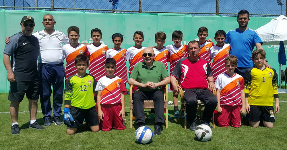 Şener Dal bizim çocuklara hayran kaldı