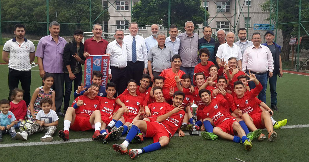 Yenidoğan Serdar kupasını aldı