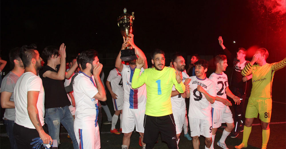 İnadına ŞAMPİYON inadına UZUNÇİFTLİK!