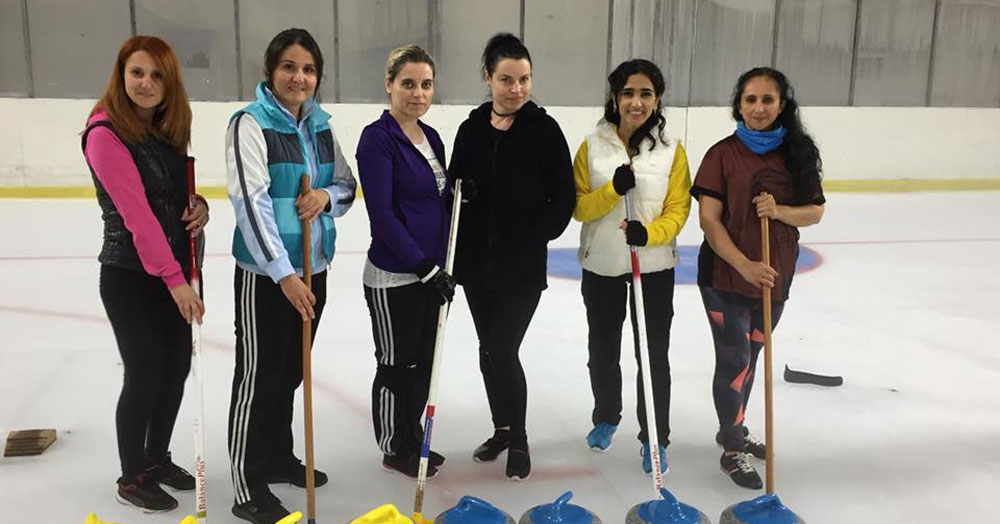 Kadın curlingciler hazır!