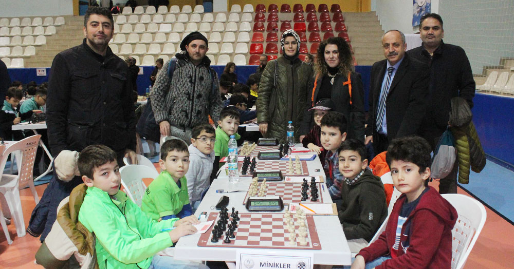 İzmit’te dolu dolu spor !