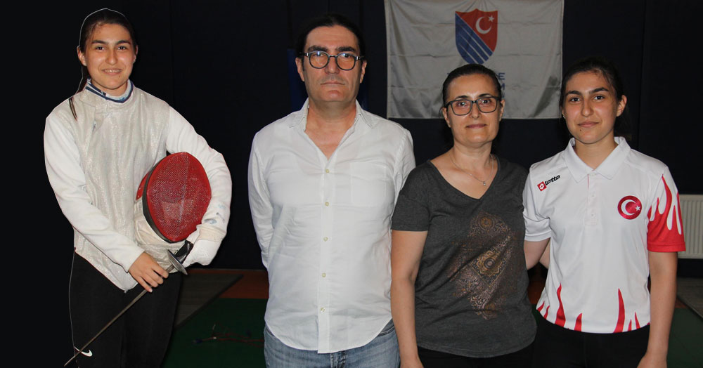 Milli eskrimci Melike Taşdelen’in ilginç hikayesi!