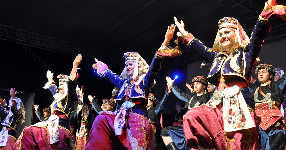 Halk Oyunları dersleri başladı