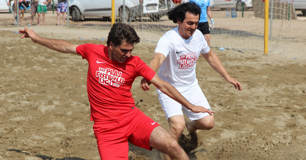 Plaj futbolu Kandıra Cebeci’de başladı