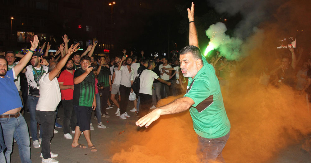 Hodri Meydan İzmit’i inletti!