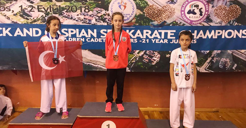 Elif ve Ceylin ile gururlandık!