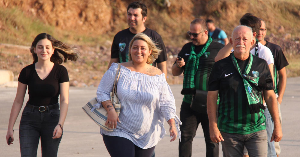 HER YERDEN GELİYORLAR!