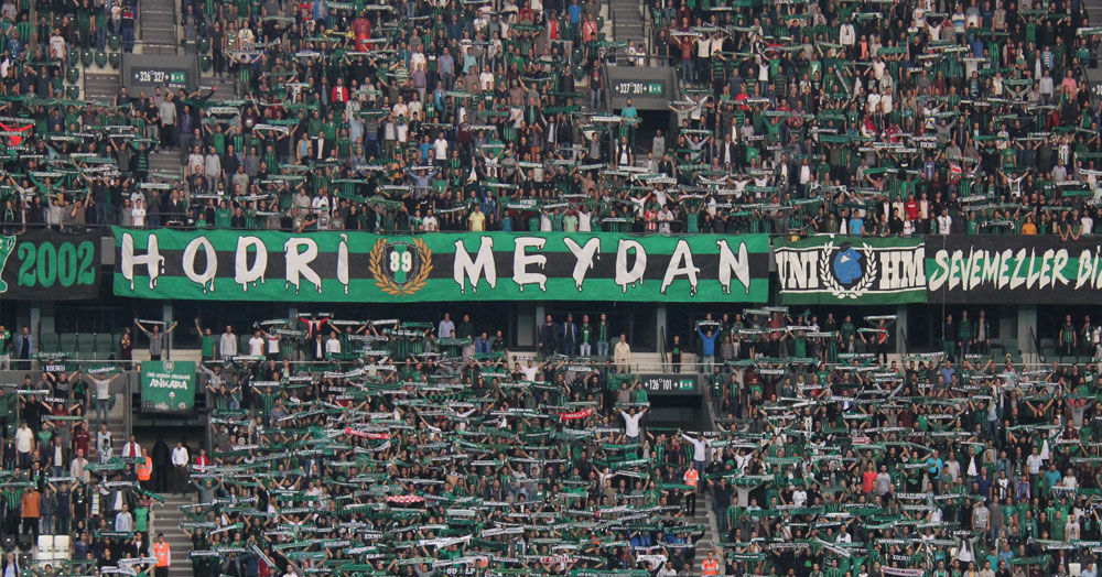 12 BİN RESMİ TARAFTAR “KAÇAKLAR HARİÇ!”