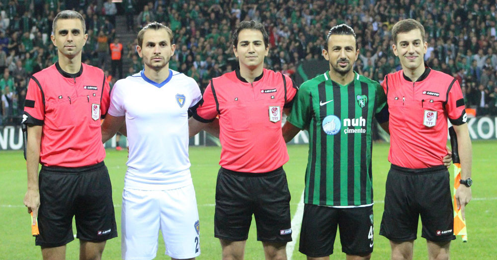 Nasıl bir hakeme denk geldik belli değil!