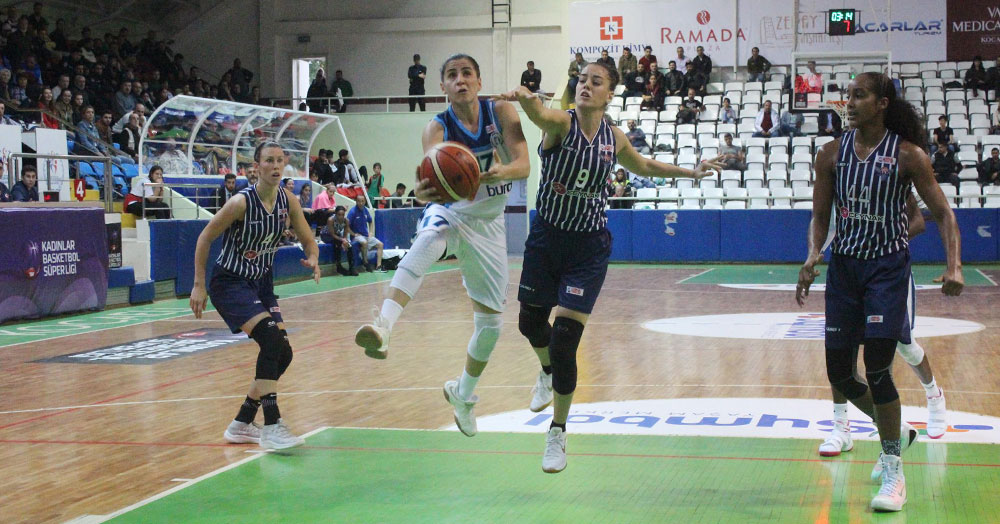 Gizem Yavuz büyüledi