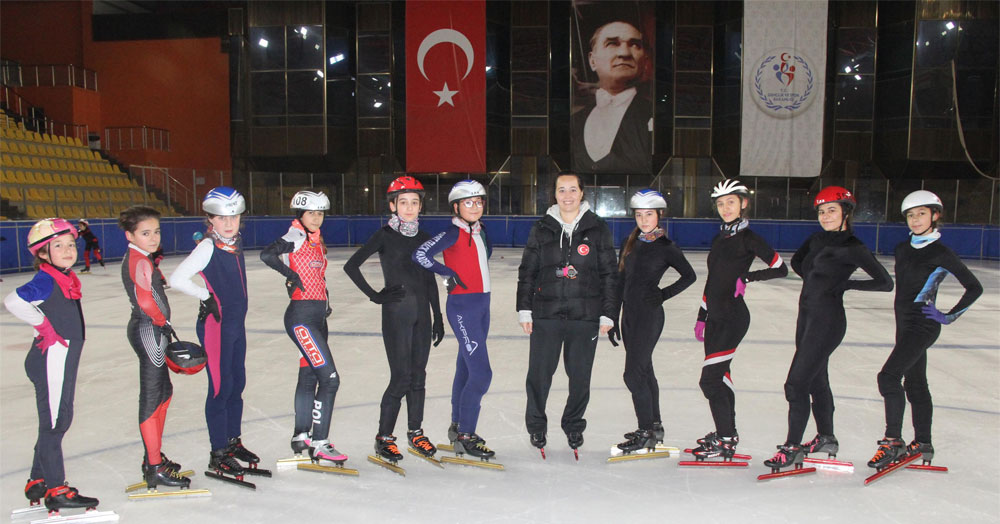 Haydi sürat pateni şenliğine!