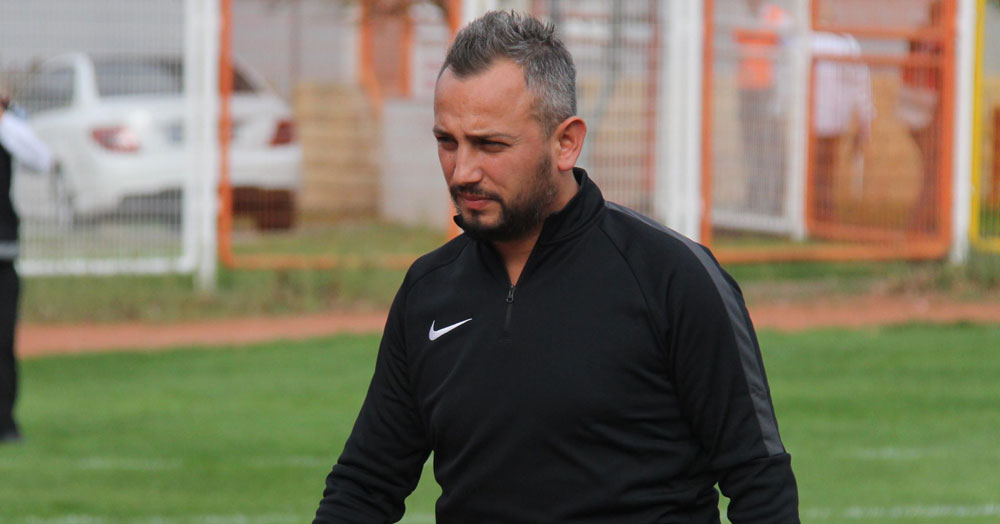 Ömer Faruk Uzuner UMUDUNU KORUYOR