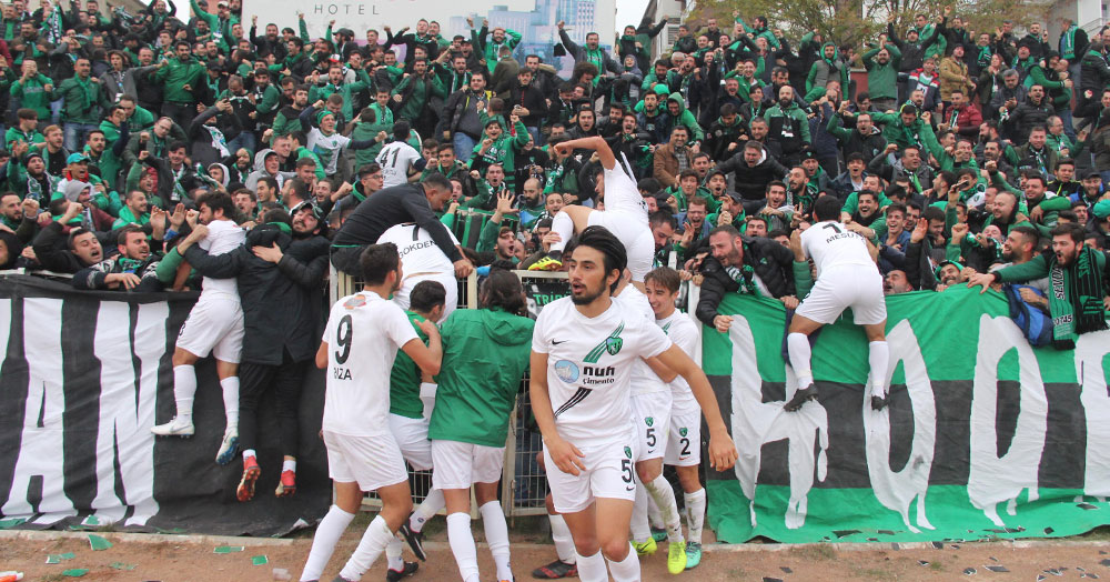 Bu sevinci bile çok gördüler!