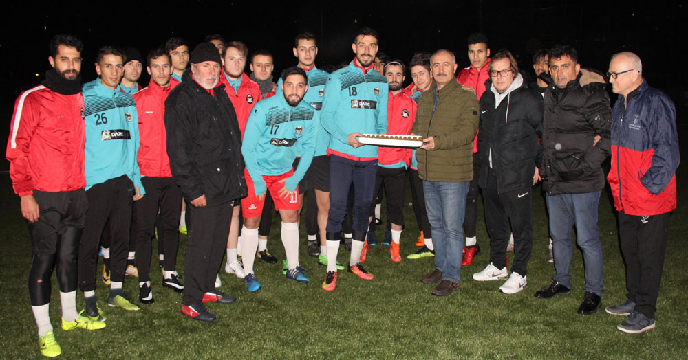 Bayırbaşı’dan İlimtepe’ye övgü dolu sözler