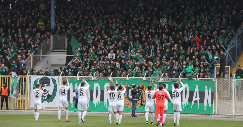 Teşekkürler 12. adam