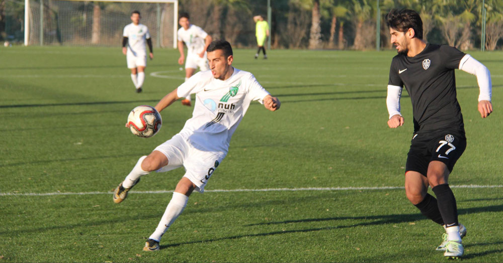 Erkan Gültepe profesyonelliğe göz kırpıyor