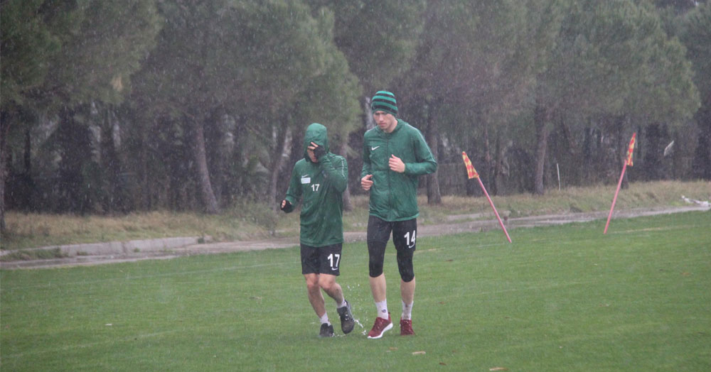 Kocaelispor yağmur altında çalıştı