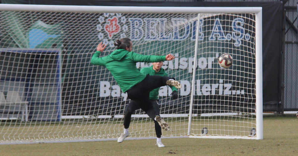 Kaleci Can’dan İNANILMAZ gol!