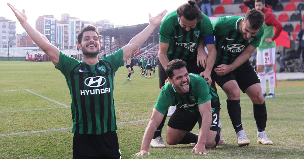 KOCAELİSPOR MUHTEŞEM ve MESUT!