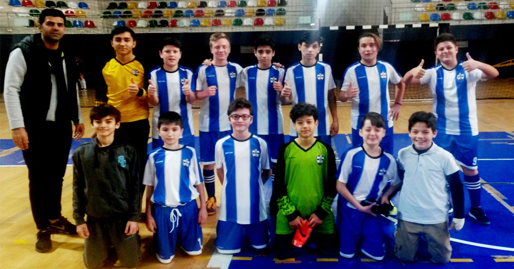 Futsalda salon erkeklerin!