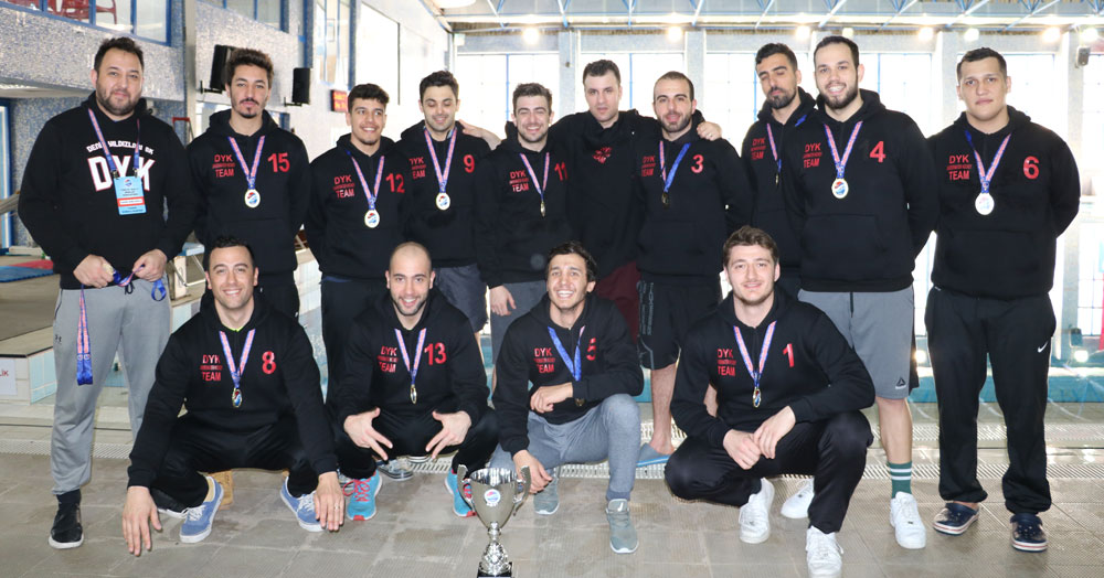 Deniz Yıldızları zirveden inmiyor