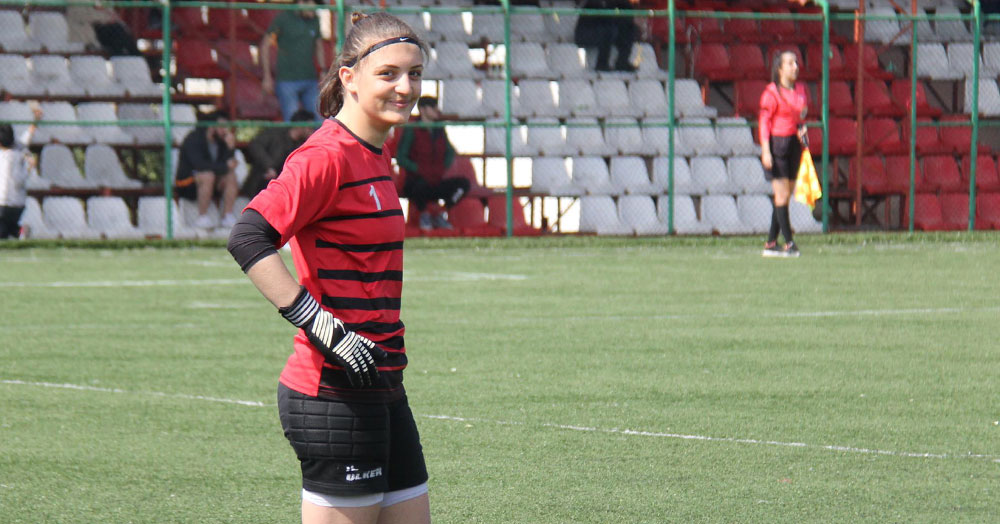 5 kız futbolcumuz Milli takımlara gidiyor