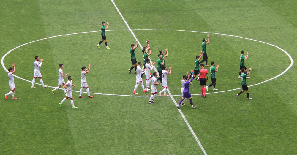 Dostça başladı, dostça sona erdi